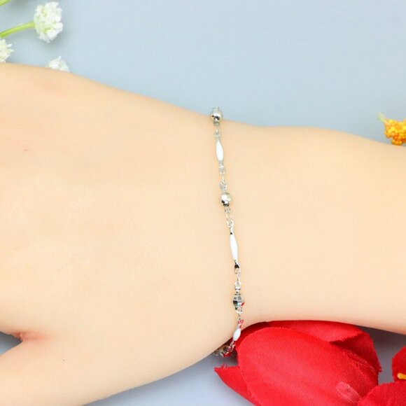 "Elegant & Trendy Bracelet, A Perfect Gift for Women, Thoughtful, EVCH1683 - Picture 1 of 10